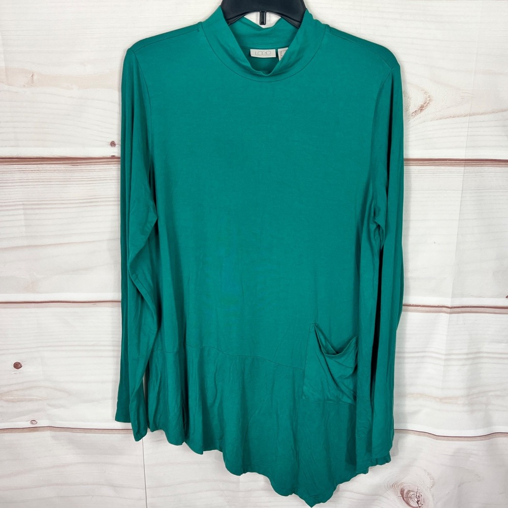 LOGO Lori Goldstein Top Womens Medium Green Rayon 230 Asymmetric Blouse Solid